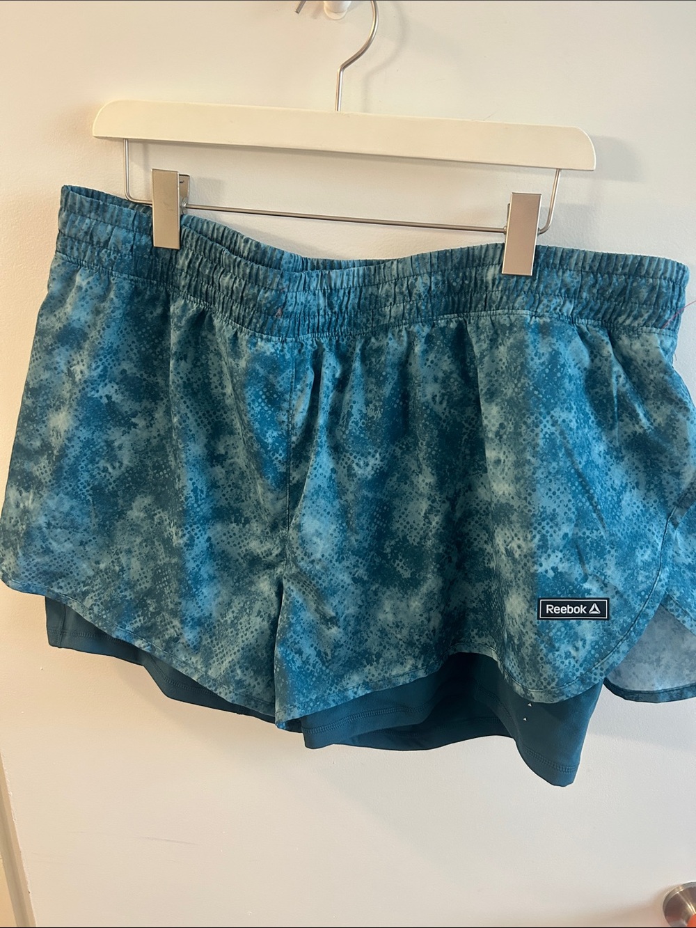 Reebok Women's Blue Teal Printed Athletic Shorts - XXL